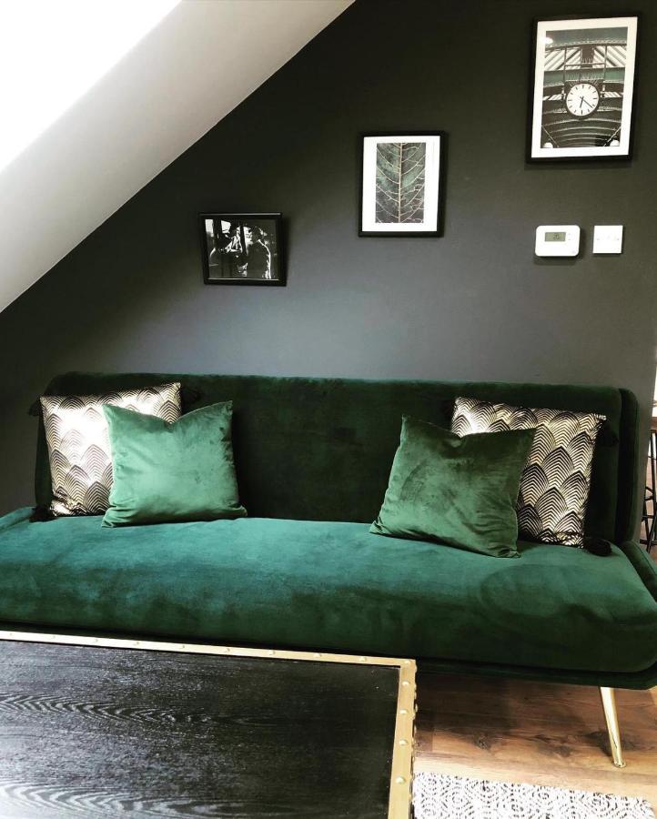 Time Is Now! Beautiful Apartment In Йорк Екстериор снимка