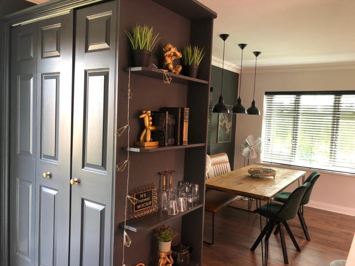 Time Is Now! Beautiful Apartment In Йорк Екстериор снимка
